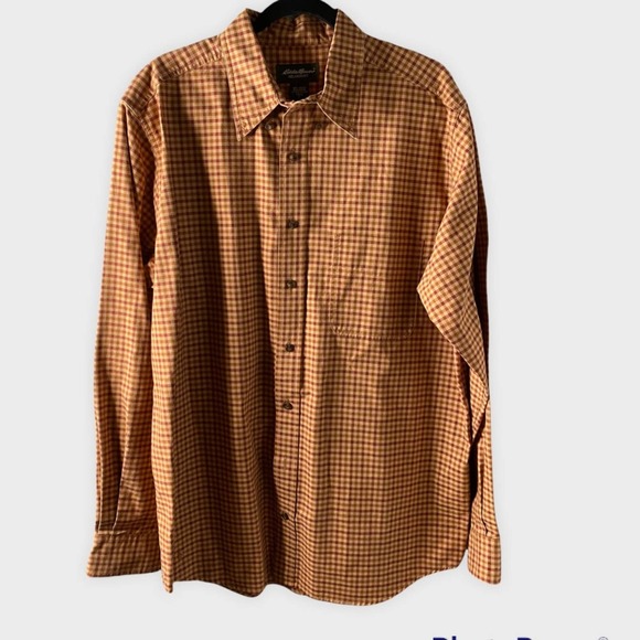 Eddie Bauer Other - Eddie Bauer men’s relaxed fit plaid long sleeve button down shirt size large